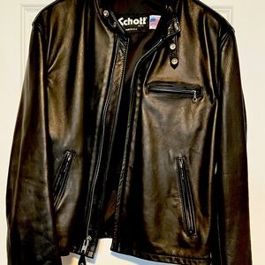 Men’s Schott Genuine Black Leather Motorcycle Jacket with fur liner in size 44